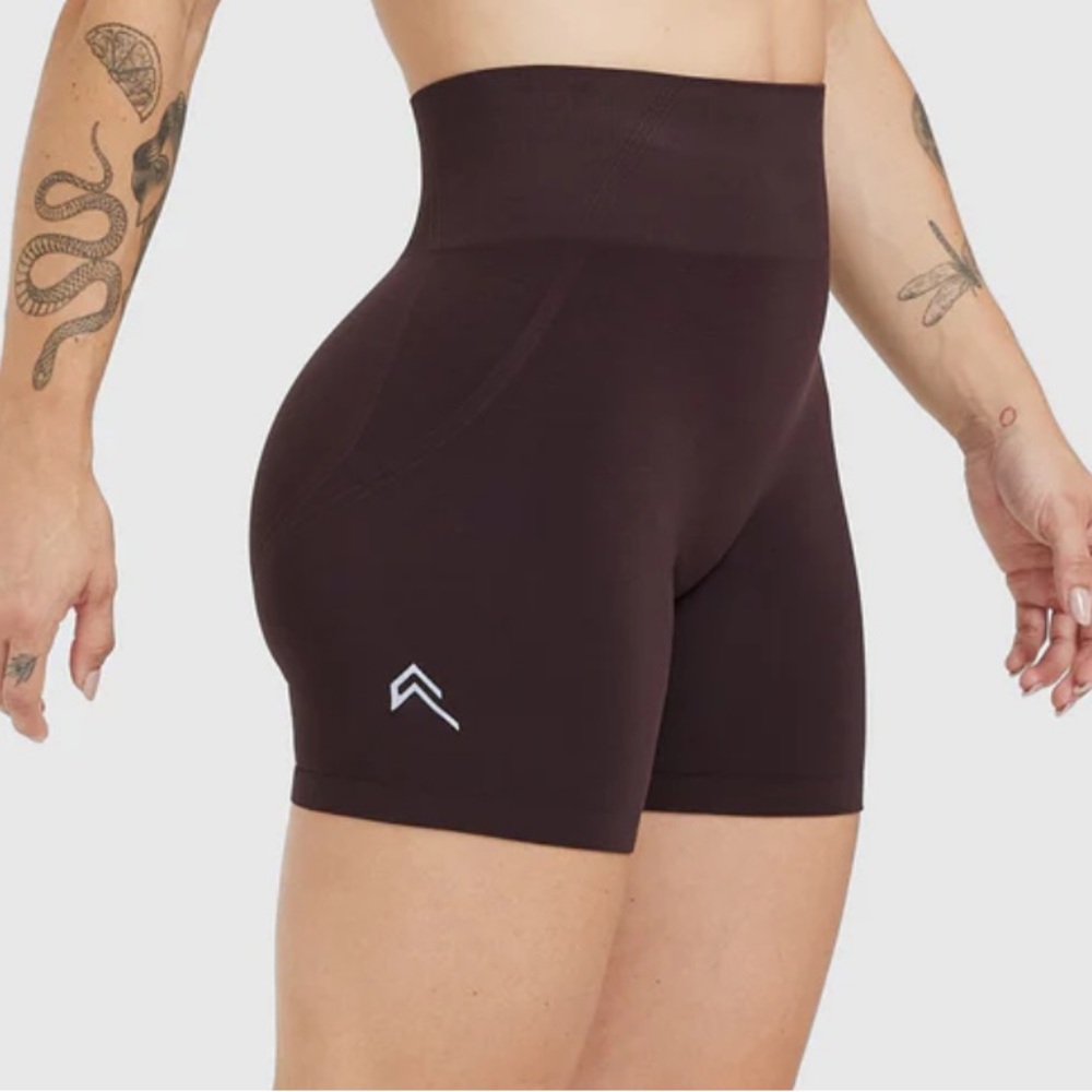 Oner Active 70% Cocoa Effortless Seamless Shorts - Picture 2 of 6